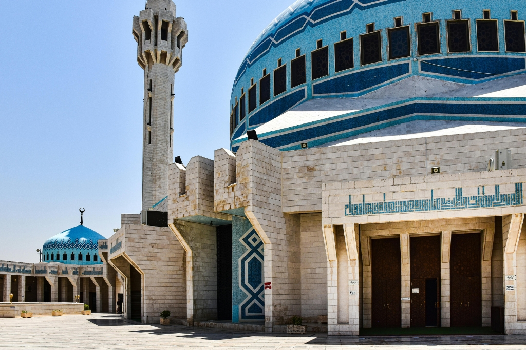 Visit & Stay in Jordan